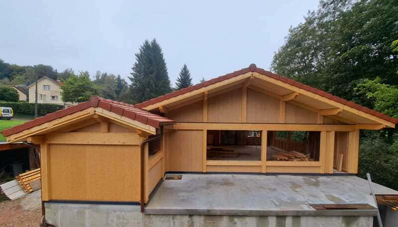 Extension d'un chalet avec une structure bois poteau - poutre